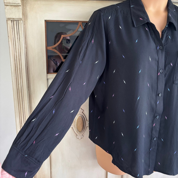 EUC Rails Rocsi Lightning Bolt Blouse
| Size Large - Picture 3 of 11
